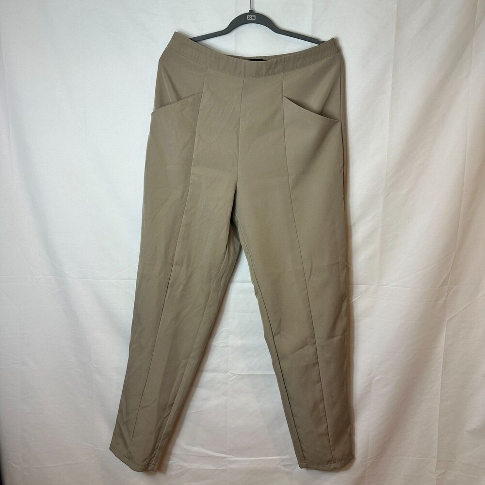 Pretty Little Thing Beige Tapered Dress Pants Size 10 Pintuck Smart Casual
